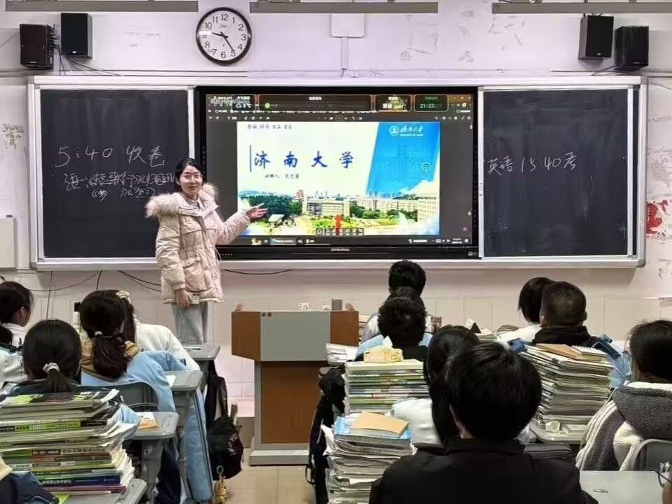 寒假社会实践|桃李归巢叙情谊，济梦薪火传心声——数学科学学院“回访母校 共话青春接力”实践队开展寒假宣讲活动